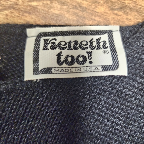 Kenneth Too VTG Women's Black Embroidered Sweater  With Multi Color Trim Sz S - Picture 12 of 15